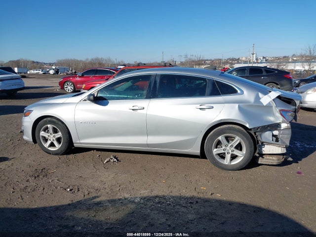 1G1ZB5ST5KF117720 Chevrolet Malibu 1ls
