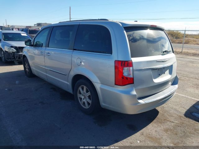 2011 CHRYSLER TOWN & COUNTRY 2A4RR5DG3BR610866 Photo 2