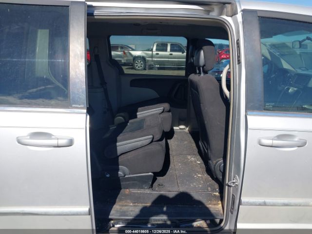 2011 CHRYSLER TOWN & COUNTRY 2A4RR5DG3BR610866 Photo 7