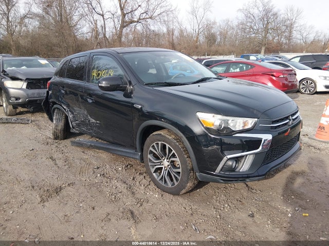 2018 MITSUBISHI OUTLANDER SPORT JA4AR3AW1JZ012003 Photo 0
