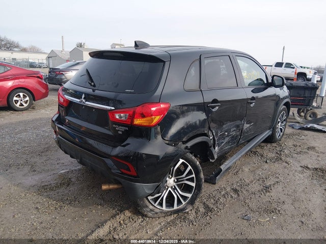 2018 MITSUBISHI OUTLANDER SPORT JA4AR3AW1JZ012003 Photo 3