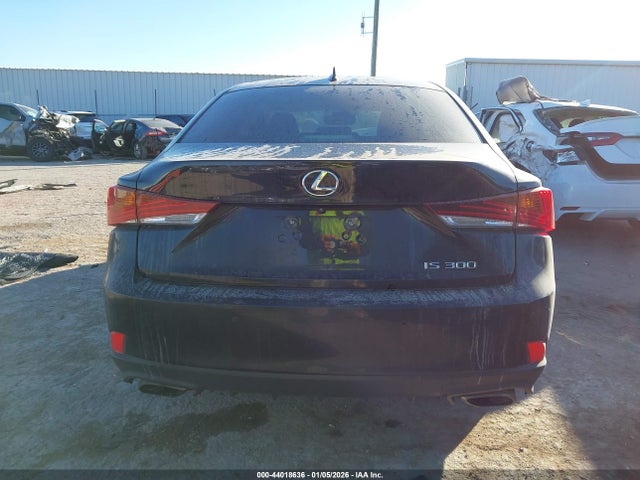 Продажа на аукционе авто 2018 Lexus Is 300, vin: JTHBA1D2XJ5072253, номер лота: 44018636