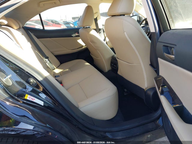 Продажа на аукционе авто 2018 Lexus Is 300, vin: JTHBA1D2XJ5072253, номер лота: 44018636