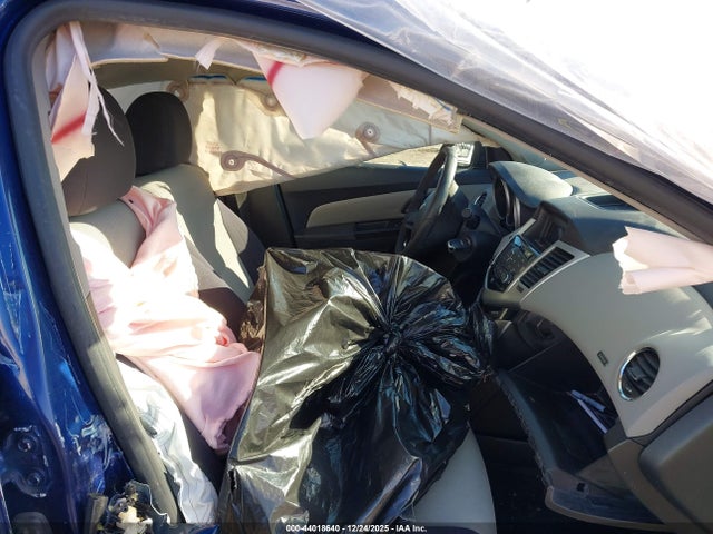 2013 CHEVROLET CRUZE 1G1PA5SG8D7268268 Photo 4