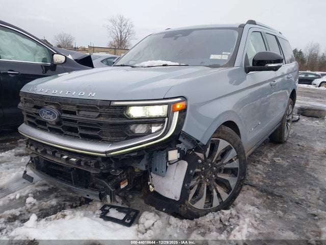 1FMJU1M81SEA32262 Ford Expedition Platinum