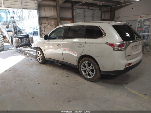 2014 MITSUBISHI OUTLANDER JA4JZ4AX6EZ001289 Photo 2