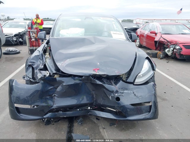 7SAYGDEF9RF022552 Tesla Model Y Performance Dual Motor All-wheel Drive