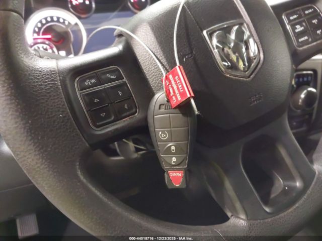 2019 RAM 1500 CLASSIC 1C6RR7GT7KS703213 Photo 10