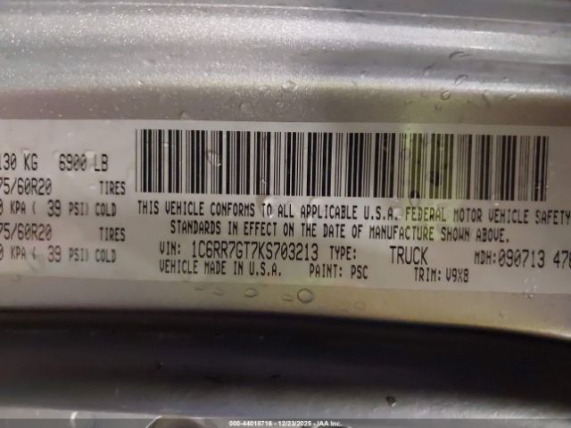 2019 RAM 1500 CLASSIC 1C6RR7GT7KS703213 Photo 8