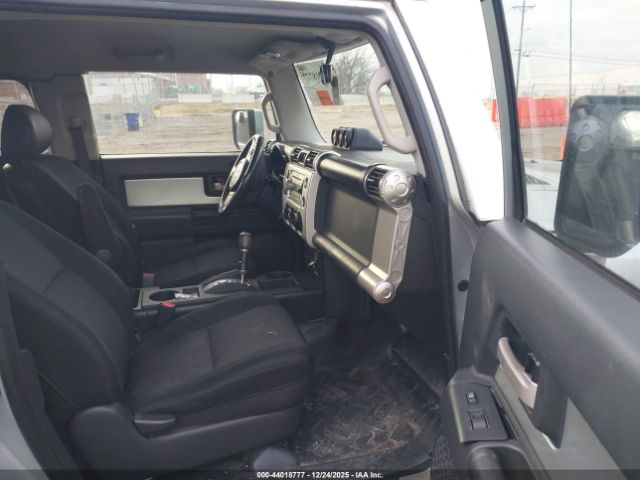 2007 TOYOTA FJ CRUISER JTEZU11FX70009654 Photo 4
