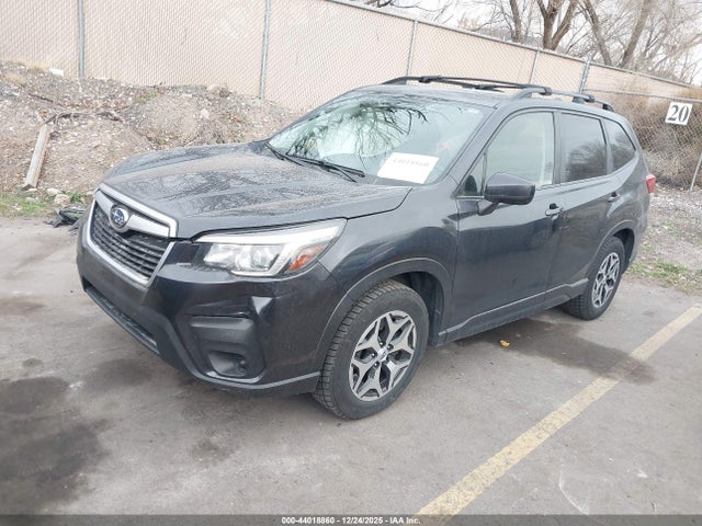 Subaru Forester Premium 2019 JF2SKAEC7KH471354 Image 2