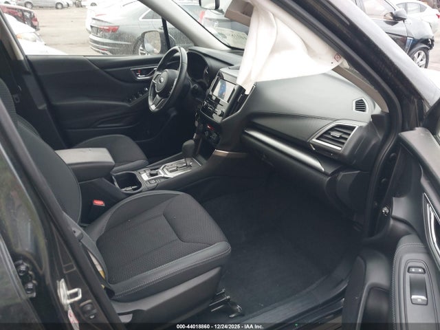 Subaru Forester Premium 2019 JF2SKAEC7KH471354 Image 5