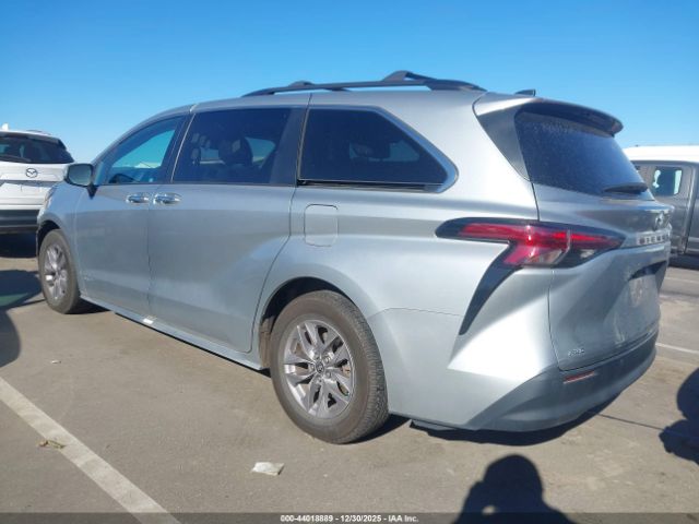 2021 TOYOTA SIENNA 5TDJSKFC5MS009341 Photo 2