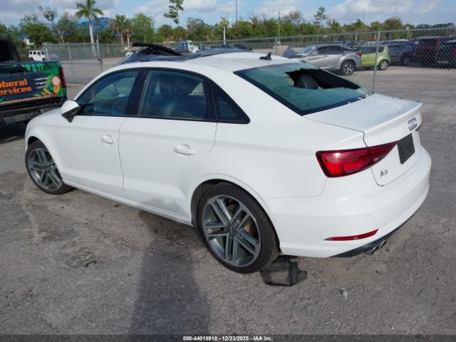 2020 AUDI A3 WAUAUGFF3LA097185 Photo 2