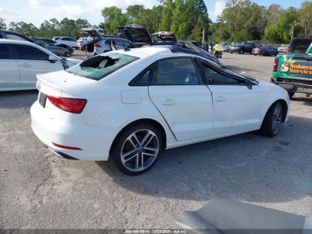 2020 AUDI A3 WAUAUGFF3LA097185 Photo 3