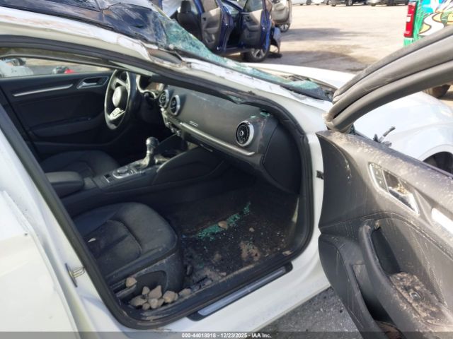 2020 AUDI A3 WAUAUGFF3LA097185 Photo 4