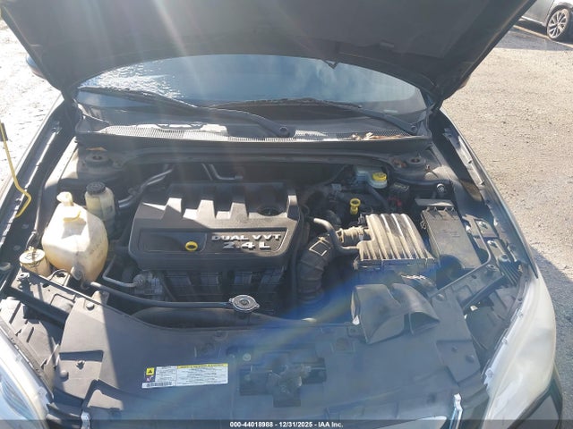 2013 Chrysler 200 Lx მანქანა იყიდება აუქციონზე, vin: 1C3CCBAB7DN669833, აუქციონის ნომერი: 44018988