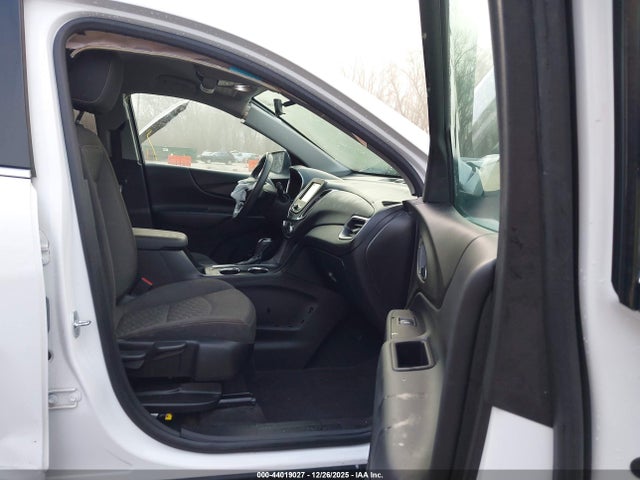 2018 Chevrolet Equinox Lt მანქანა იყიდება აუქციონზე, vin: 2GNAXJEV3J6159802, აუქციონის ნომერი: 44019027