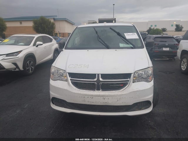 2C7WDGBG3HR738820 Dodge Grand Caravan