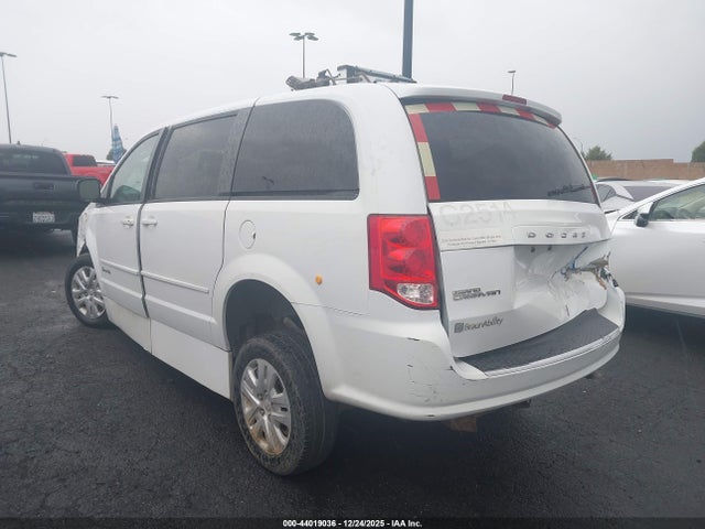 2C7WDGBG3HR738820 Dodge Grand Caravan