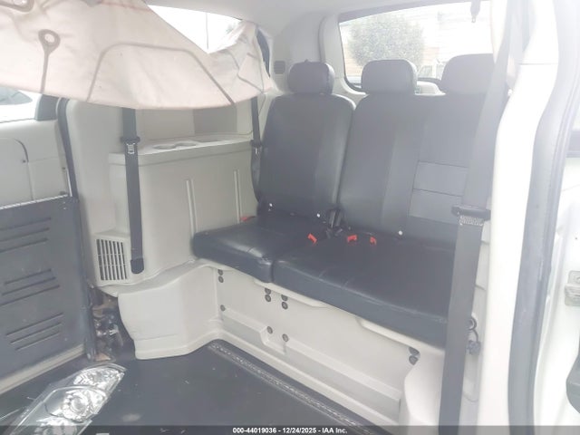 2C7WDGBG3HR738820 Dodge Grand Caravan