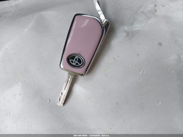 JTMMWRFV1SD340874 Toyota Rav4 Hybrid Le