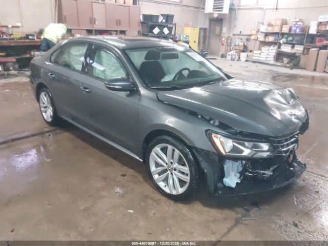 2019 VOLKSWAGEN PASSAT 1VWLA7A3XKC013655