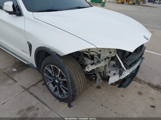 2017 BMW X5 5UXKR0C59H0U52741 Photo 5