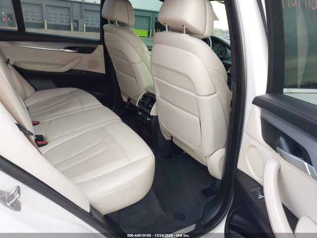 2017 BMW X5 5UXKR0C59H0U52741 Photo 7