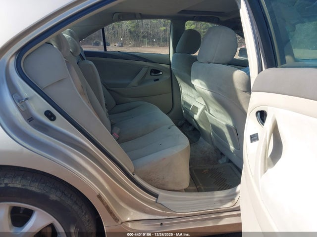2008 Toyota Camry Le მანქანა იყიდება აუქციონზე, vin: 4T1BE46K28U251709, აუქციონის ნომერი: 44019186