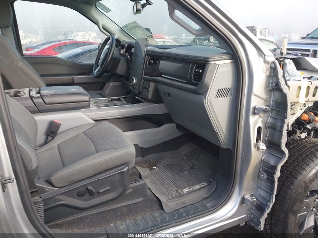 2024 FORD F-150 LIGHTNING 1FT6W3L72RWG21527 Photo 4