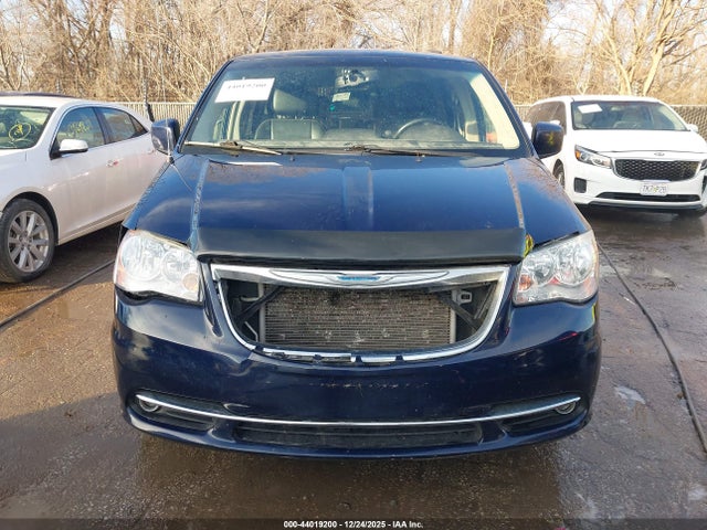 44019200 :رقم المزاد ، 2C4RC1BGXFR601753 vin ، 2015 Chrysler Town & Country Touring مزاد بيع