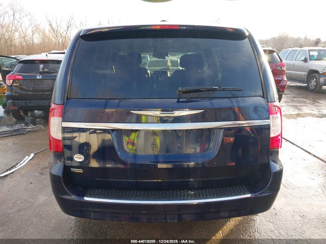 44019200 :رقم المزاد ، 2C4RC1BGXFR601753 vin ، 2015 Chrysler Town & Country Touring مزاد بيع