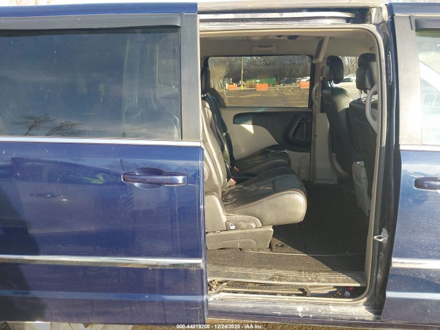 44019200 :رقم المزاد ، 2C4RC1BGXFR601753 vin ، 2015 Chrysler Town & Country Touring مزاد بيع