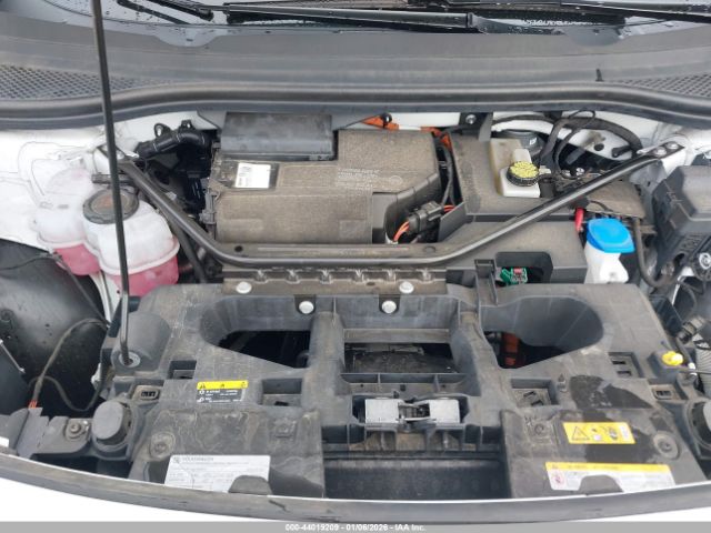 2023 VOLKSWAGEN ID.4 1V2CMPE87PC013277 Photo 9