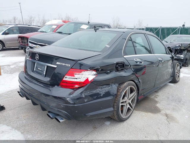 2012 Mercedes-benz C 63 Amg მანქანა იყიდება აუქციონზე, vin: WDDGF7HB1CA689580, აუქციონის ნომერი: 44019217