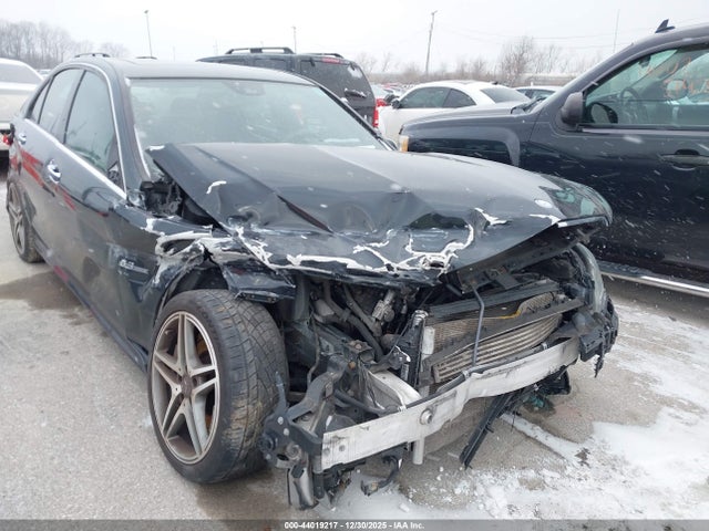 2012 Mercedes-benz C 63 Amg მანქანა იყიდება აუქციონზე, vin: WDDGF7HB1CA689580, აუქციონის ნომერი: 44019217