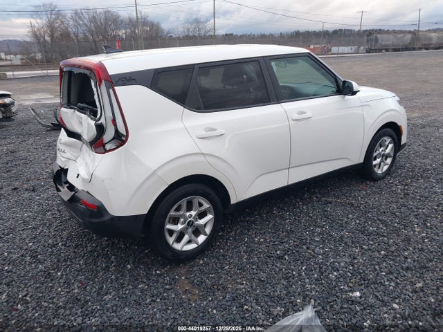 KNDJ23AU4N7833882 KIA SOUL LX