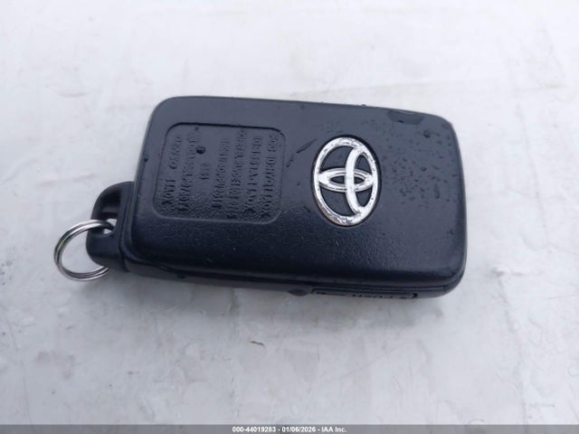 JTDKN3DU6E0372488 Toyota Prius Two