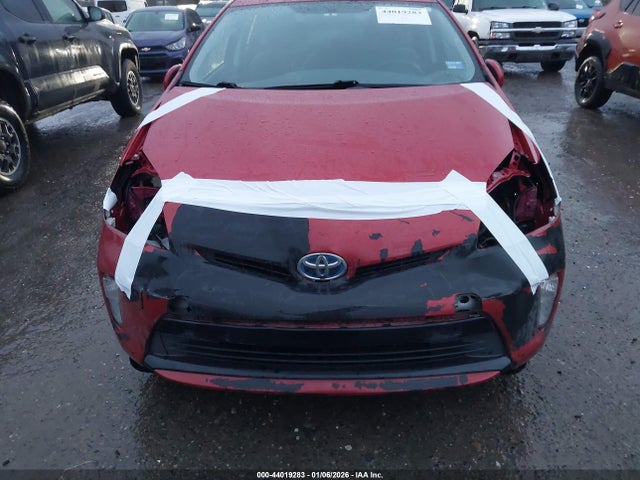 JTDKN3DU6E0372488 Toyota Prius Two