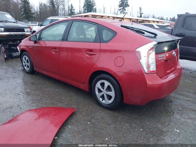 JTDKN3DU6E0372488 Toyota Prius Two