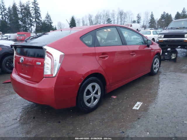 JTDKN3DU6E0372488 Toyota Prius Two