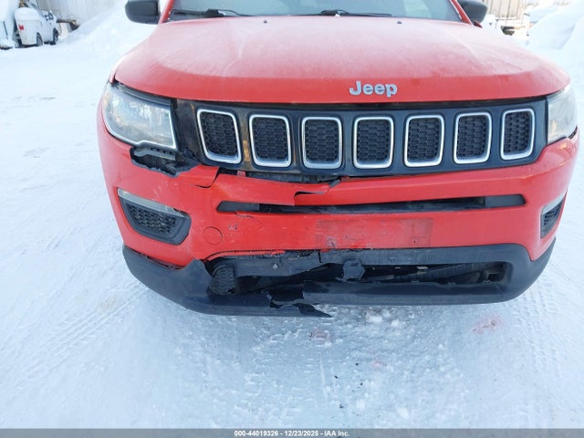 3C4NJDAB6JT398216 Jeep Compass Sport 4x4