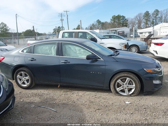 1G1ZC5ST8KF117966 Chevrolet Malibu 1fl