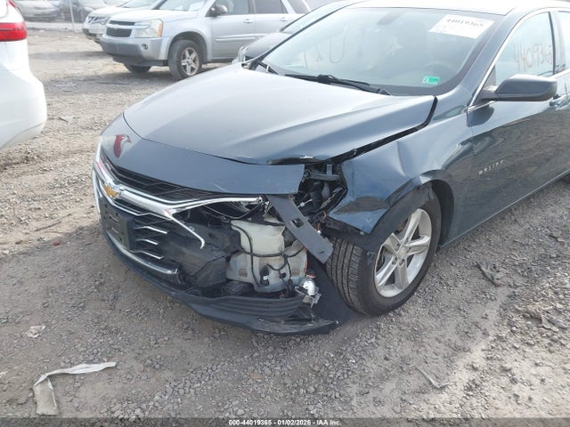 1G1ZC5ST8KF117966 Chevrolet Malibu 1fl