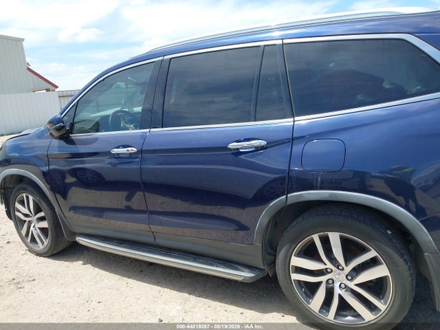 2017 Honda Pilot Touring მანქანა იყიდება აუქციონზე, vin: 5FNYF5H93HB043505, აუქციონის ნომერი: 44019387