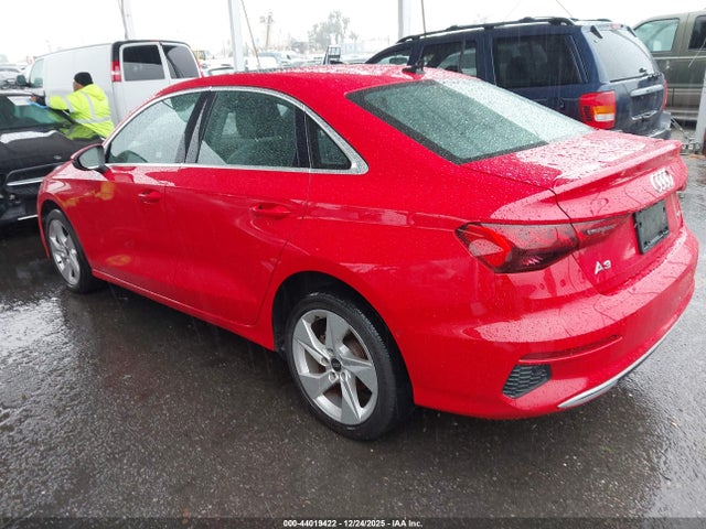 2022 AUDI A3 WAUHUDGY8NA086215 Photo 2