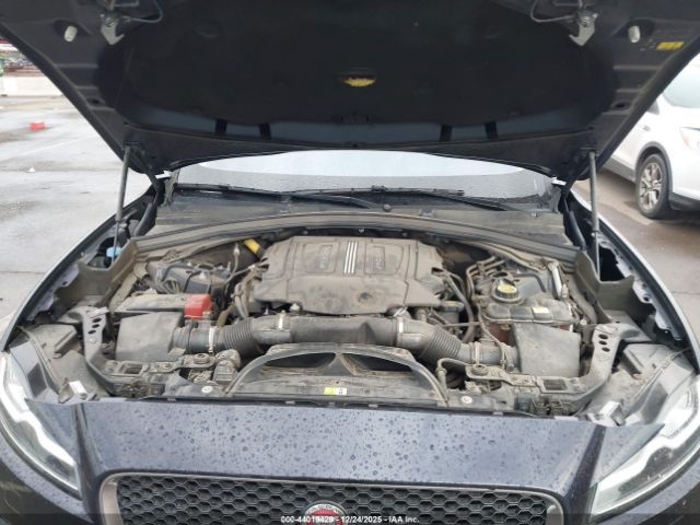 2018 JAGUAR F-PACE SADCK2EV3JA271464 Photo 9