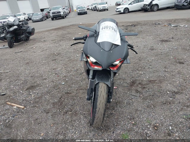 ZDMHAATW5SB016003 Ducati Panigale V2