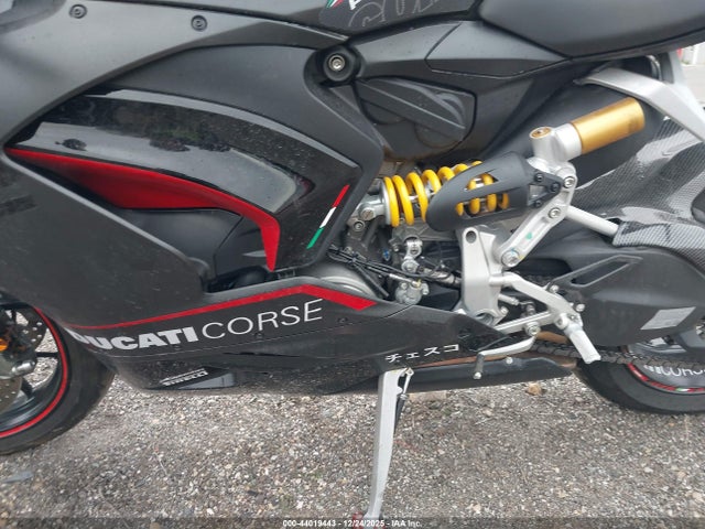 ZDMHAATW5SB016003 Ducati Panigale V2